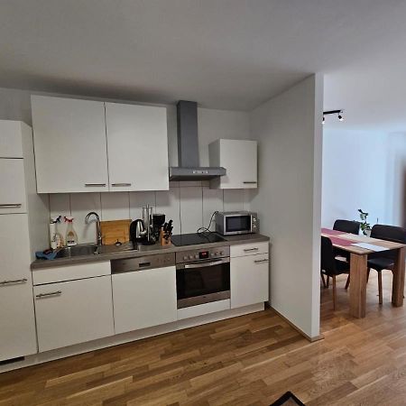 Stylish Apartment In Innsbruck + 1 Parking Spot Eksteriør billede