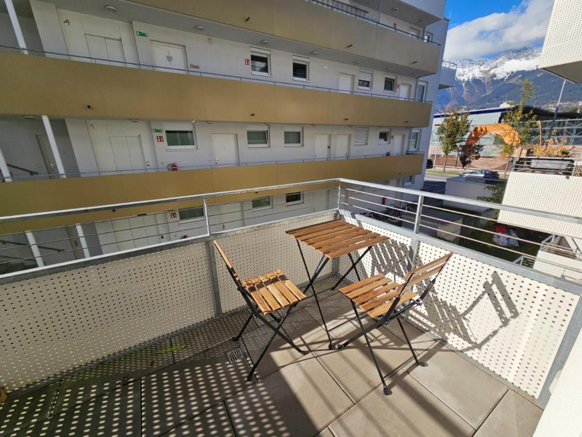 Stylish Apartment In Innsbruck + 1 Parking Spot Eksteriør billede
