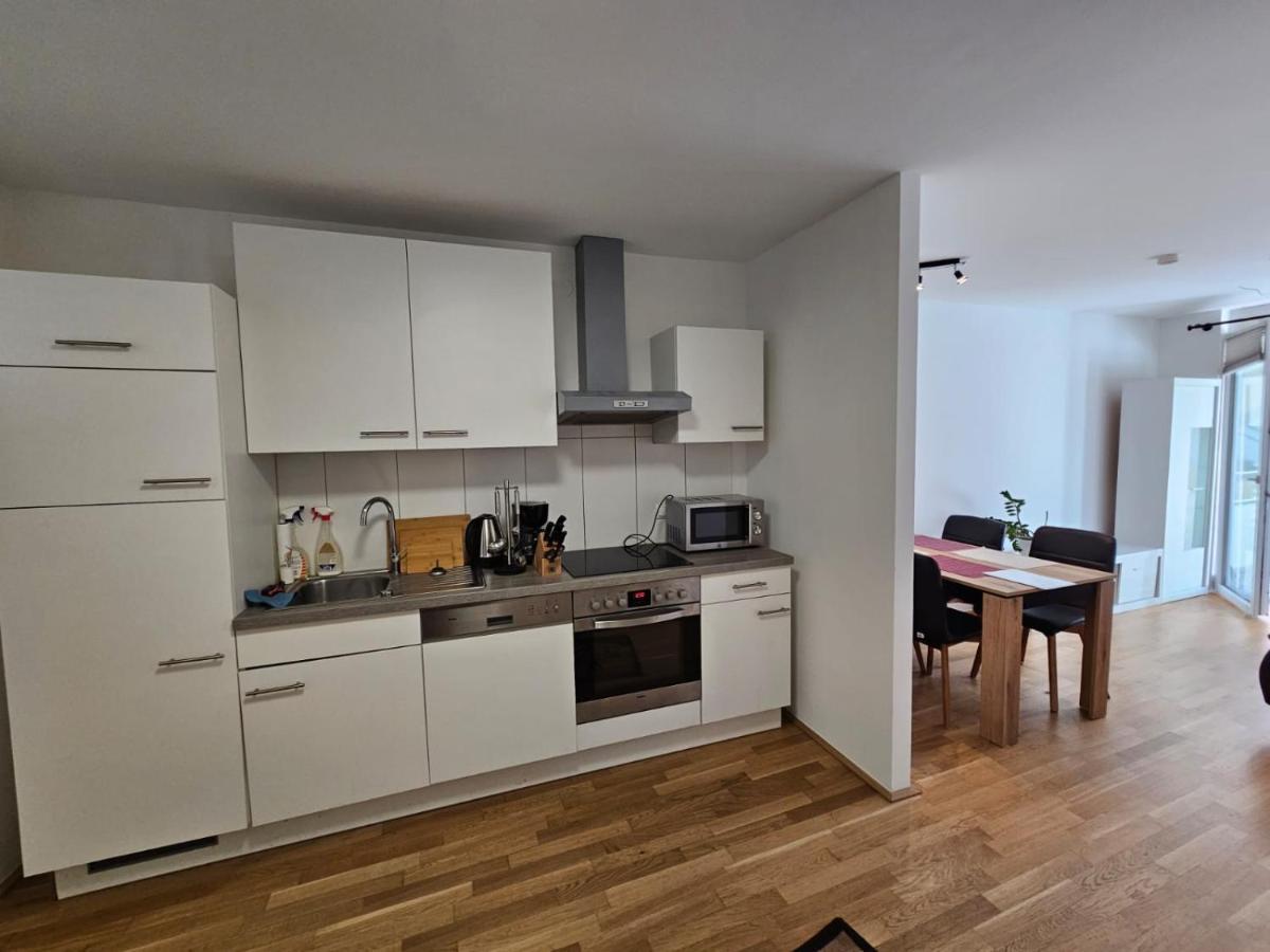 Stylish Apartment In Innsbruck + 1 Parking Spot Eksteriør billede