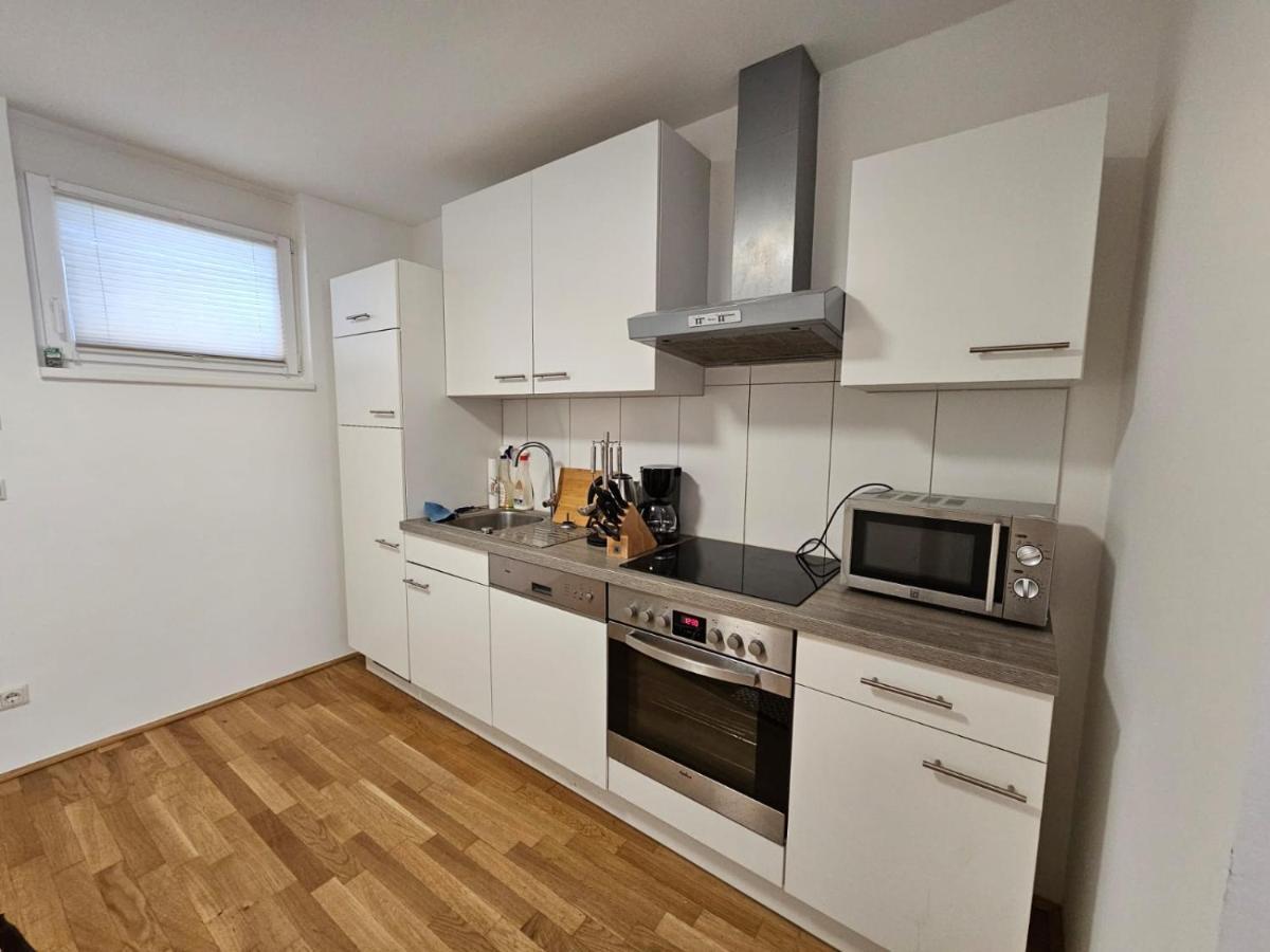 Stylish Apartment In Innsbruck + 1 Parking Spot Eksteriør billede